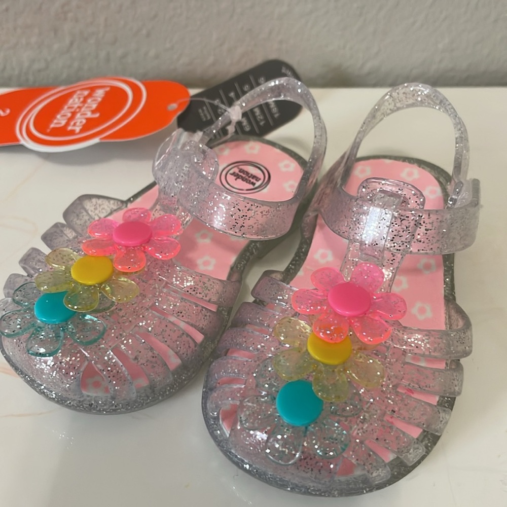 $3💕 WONDER NATION Baby Sandals